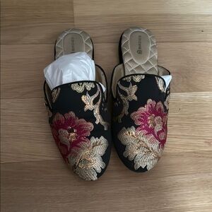 Birdies Women's Black Floral Embroidered Mules